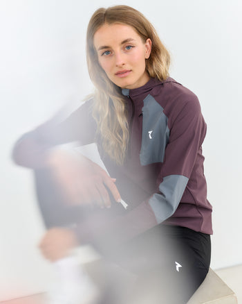 Lookbook Phantom Running Thermal Quarter Zip Women 57
