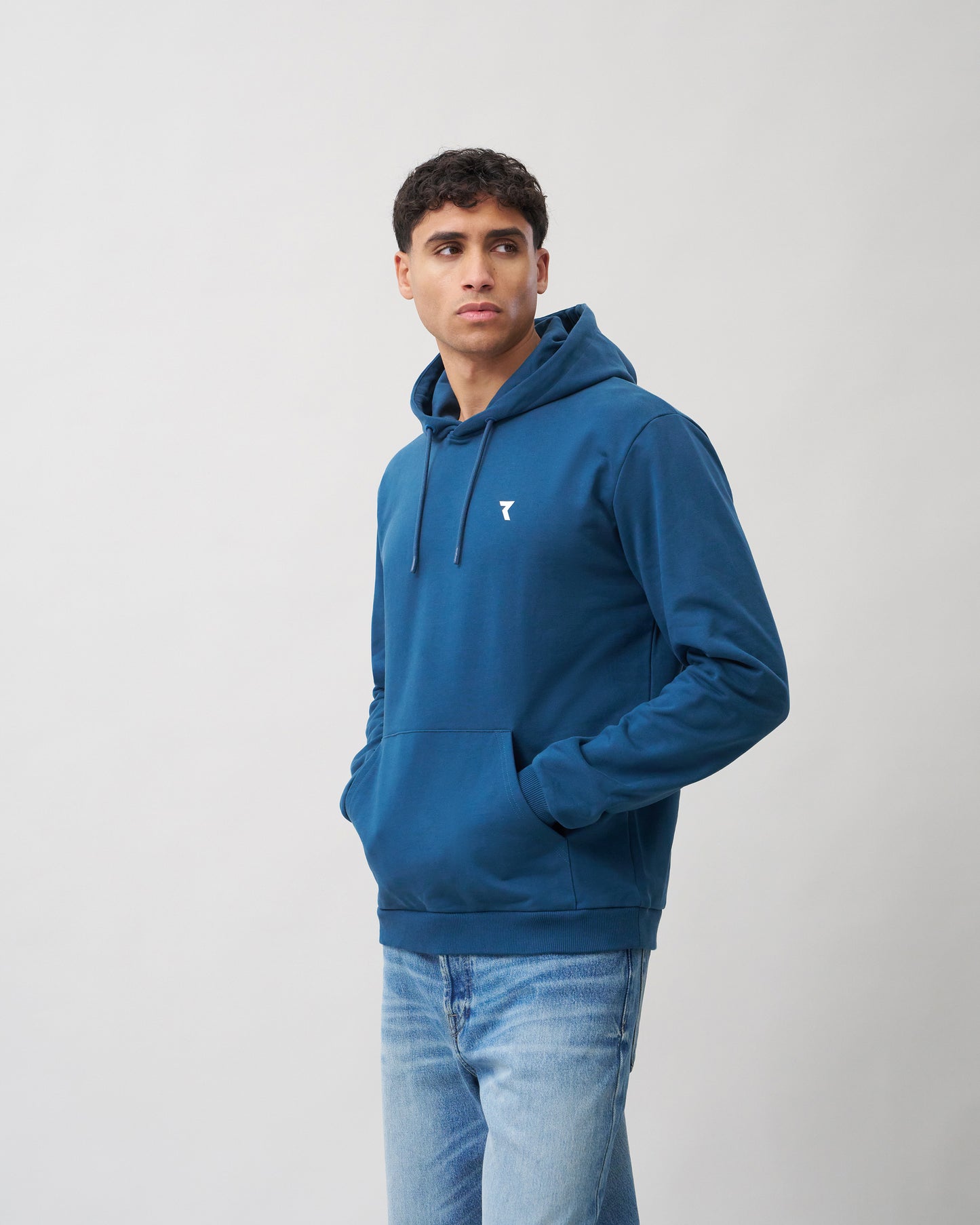8907XICE;model