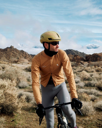 Lookbook Signature Cycling Wind Jacket Men 1st Generation 3