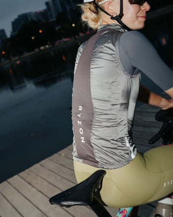 Lookbook Signature Cycling Gilet Women 1st Generation 34
