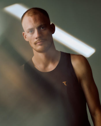 Lookbook Sonic Running Singlet Men 1st Generation 18