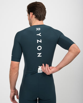 Lookbook Signature Sleeve Tri Suit Men 14