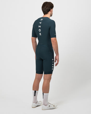 Lookbook Signature Sleeve Tri Suit Men 13